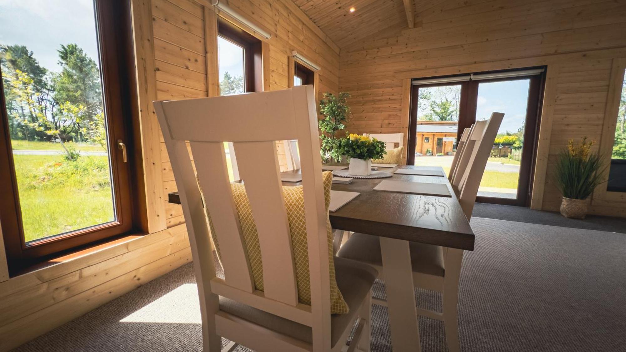 Sundance Lodge, Fantastic New Cabin With Hot Tub - Sleeps 6 - Largest In Felmoor Park Morpeth Zimmer foto